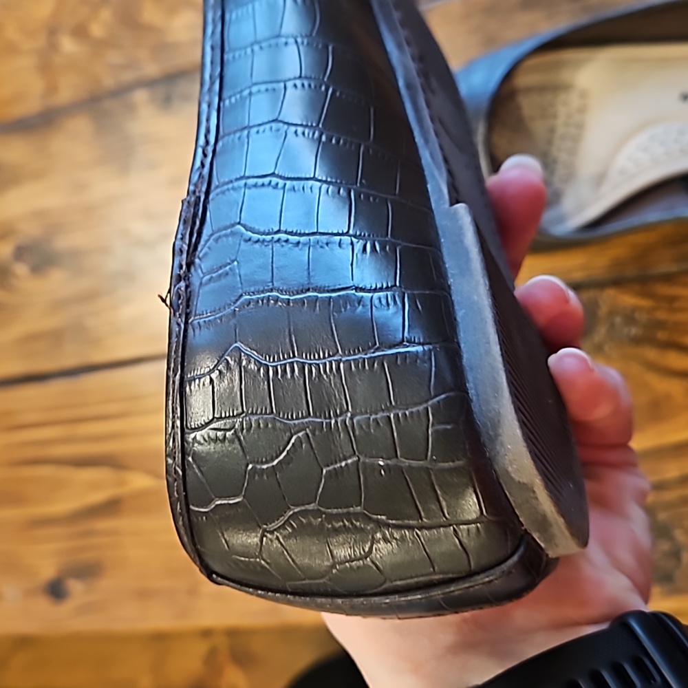 Flats - Picture 3 of 4